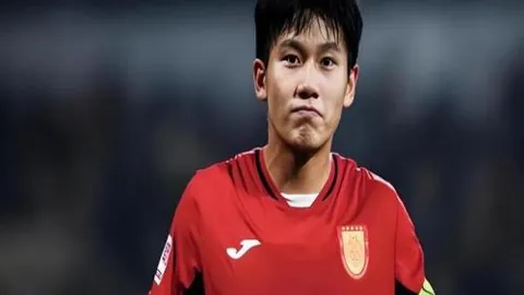 王艺迪轻松战胜徐孝元，WTT重庆赛女单成功跻身八强